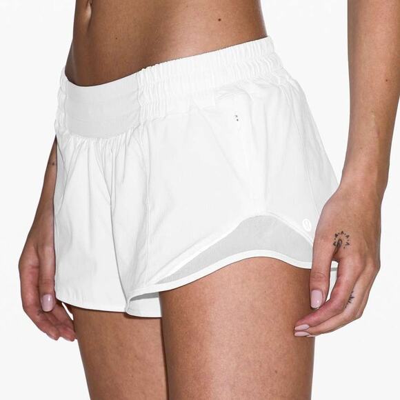 Lululemon Hotty Hot Short II 2.5" White Women's Size 6 Excellent Used Condition - Picture 3 of 10